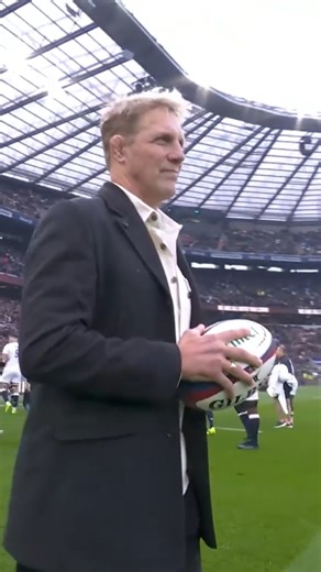 593K views · 14K reactions | An outstanding reception for former captain Lewis Moody as he delivered today’s match ball  | England Rugby | Facebook