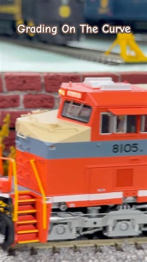 HO Scale Broadway Limited NS Heritage Unit Interstate Cruises Up The Curve #train #modelrailroad