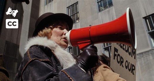 Bella! This Woman's Place Is in the House [ASL]