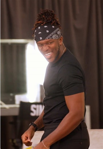 First Judge Walk-On of Series 19 at Britain's Got Talent