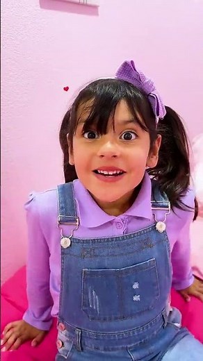 Ellie’s Superhero Plushies Come to Life! Ellie Learns to Share