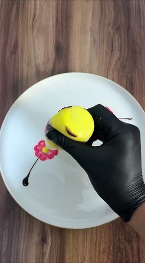 Stunning Plate Decoration Hack! 🌸 Easy Flower Food Art 🎨