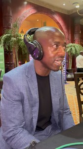 Wisani Nkuna ku suka eka Hollywood Foundation Bambelela Business Awards. #LimpopoBambelelaAwards | Munghana Lonene FM: Makomba Ndlela