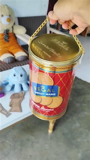 So this is what's in the biscuit tin?!