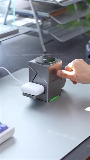 High-Tech Magnetic Wireless Charger Overview