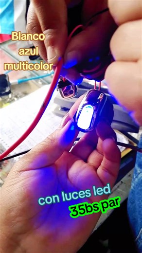 Decoración de Autos con Luces LED y Adornos