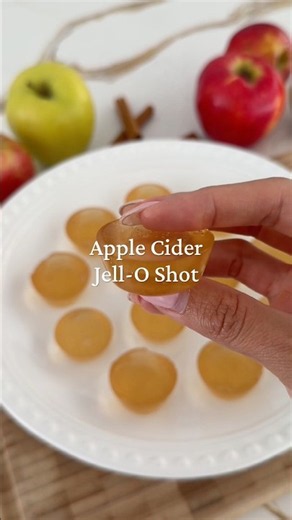 SPIKED apple cider Jell-O shots 🍎🍸 #jello #cocktail #fallrecipe #delicious