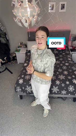 Stylish OOTD Inspired by My Room Décor