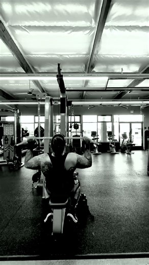 Unlock Your Strength & Power with Back Day at Theozone | Boost Your Fitness Journey 💪🔥#theozone