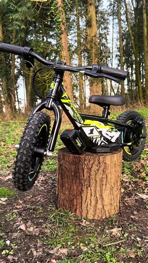 The Amped A10 is where it all starts ⚡ Built to help young riders learn balance, throttle control and confidence on two wheels. Future motocross rider in the making? 👀 #ampedbikes #rideamped #a10 #electricbalancebike #mtb