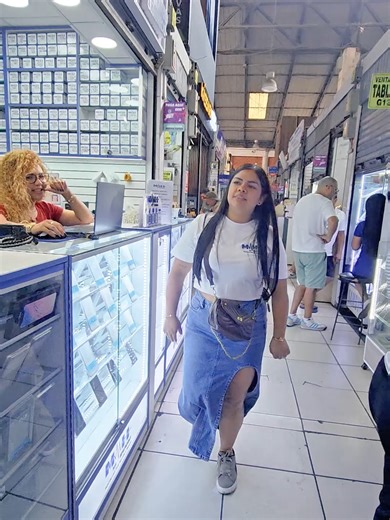 CREO QUE AL JEFE NO LE SALIERON LAS COSAS COMO QUERIA #JEFE#TRABAJADORES# PERU#MHIMPORTACIONES#PANTALLAS#CELULARES#TECNICOS#LCD#OLED#INCEL