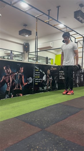 Rachit Verma on Instagram: "Kar lo matlab skip leg day"