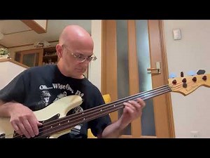 Fretless Jazz bass conversion - quick demo.
