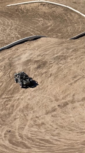 Traxxas Ultimate Desert Racer: Exciting Dirt Track Racing