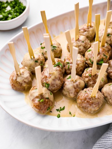 Classic Swedish Meatballs with Creamy Gravy (A Cozy Favorite)