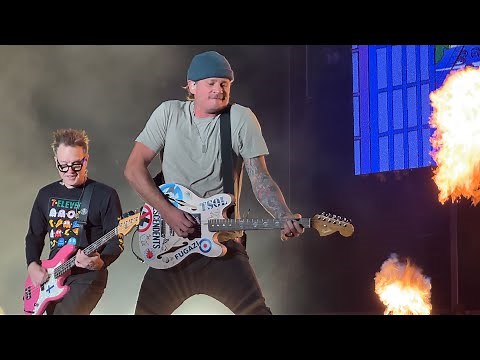 Blink-182 Full Set Hershey, PA 5/27/23