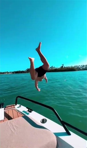 It’s always boating season in Miami 🛥️ #boat #miami #fun #friends #fyp