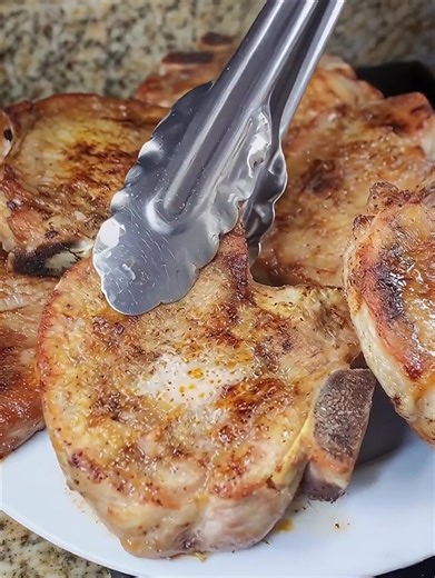 My nana made these chops the best! Still my hubby's fave! Recipe in 💬 ⬇️ | Endless Taste