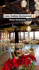 Just 20 minutes from Atlanta 🇮🇹✨ A cozy Italian restaurant with a warm, inviting interior, live flowers, and a true homemade feel. Most of the food here is made in-house, and you can really taste the care in every dish. We highly recommend the tiramisu — absolutely delicious — along with their handmade pasta and other Italian classics. A perfect spot for a cozy, romantic dinner. @fresca.trattoria #Georgia #Atlanta #AtlantaFood #GeorgiaEats #ItalianRestaurant #ItalianFood #CozyRestaurant #Roman