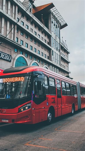 Waking | A maioria das pessoas não tem ideia de que um ônibus pode esconder um grupo inteiro de pessoas à vista de todos 🚌😳 Os ônibus têm algumas... | Instagram