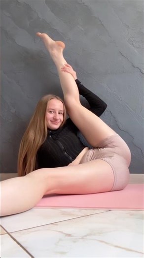 Morning yoga 🧘‍♀️#yoga