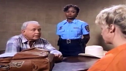 In The Heat Of The Night S07 - Ep13 Good Cop, Bad Cop Hd Watch