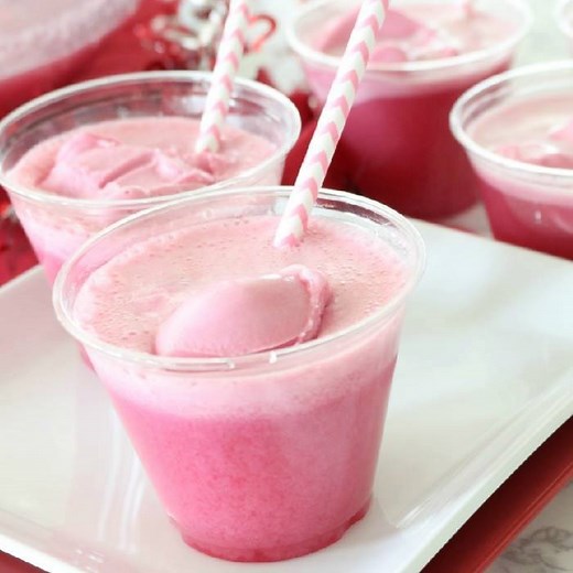 Valentines Day Sherbet Punch Recipe! Pin It Here - https://www.pinterest.com/pin/99431104261268266 Print the Recipe --> https://www.passionforsavings.com/sherbet-punch-recipe/ | Passion For Savings
