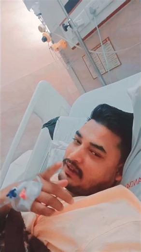 jindagi Ban Gaye Ho Tum 🏥🏨🏨😆😁💗🥰🤪 #comedy #funny #song #sonuludhianavlogs#ludhiana #india #nepal #yt