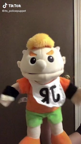 The friend thats too sensitive... #puppets #sml #gaming #comedy #relatable #policepuppet