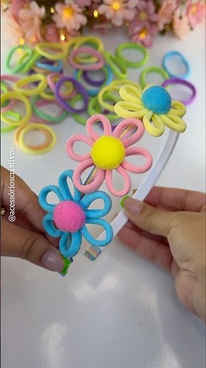 Tiara fácil com flor de xuxinhas