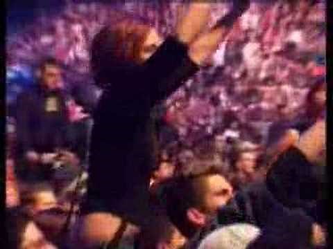 NickelBack - How You Remind Me : Live