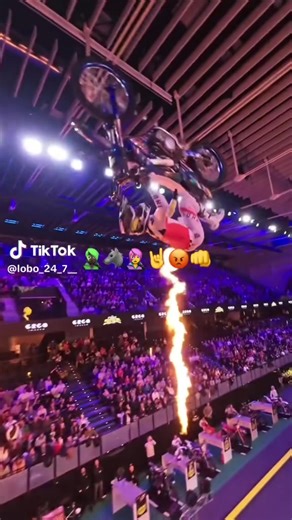 crockett (@crockett415)’s videos with Electric Head, Part 1 (The Agony) - Album Version - White Zombie