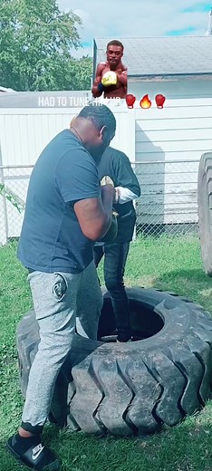 Left hand only! Part 2 coming! #boxer #boxing #Sparring #fy