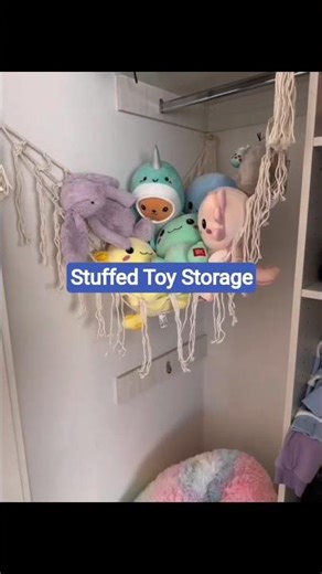 Easy storage ideas for stuffed toys #stuffedtoys #storagesolutions #organization