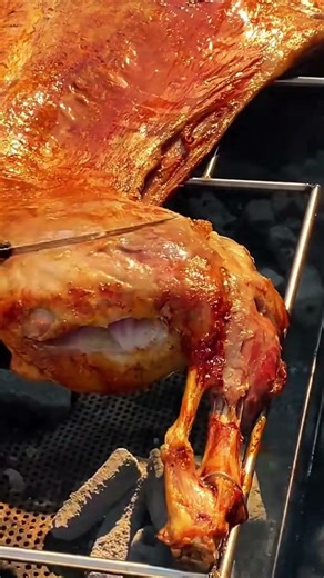 yummy food (Cutting old ham and Roasted whole sheep ) #food #steak