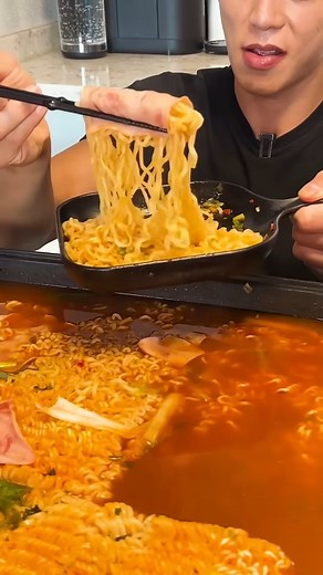 🔥5 packs of Shin Ramyun 5 packs of Samyang Ramen 🍜 10 pack mukbang #mukbangasmr #mukbangfood #mukbangvideo #FoodChallenge #SnackTime #Mukbang #Foodie #KoreanFood #EatingShow #ASMR | Mukbang Collector
