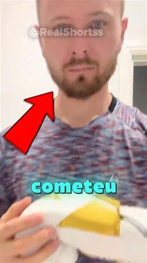 He tried to open the gloves… and ended up destroying everything #curiosities #shorts #viral