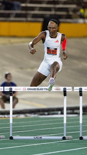 World Athletics | Making a 400m hurdles world lead look really easy  @alisonsantos01_ means business  | Instagram