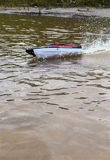 RC Speedboat HJ808: Review and Cinematic Showcase