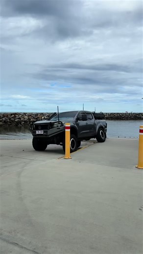 80 bus just wanted a swim @np.tkaay @Biscuits NP @NWTYNP300 @oscar @GET MUXED @trae.gibbons @ewanbutlerr @Chappy’s GU @Codys_np @D23 @darcyjriley @darwinnp3 @Filthy Habits 4x4 @hornynp @jackbrowning