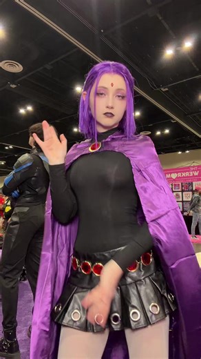 who dat in the back @Jeff :) #fyp #megacon #cosplay #raven #teentitans | Raven Costume