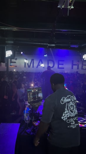 GEESH THIS BITCH DUMB | Djayamazin