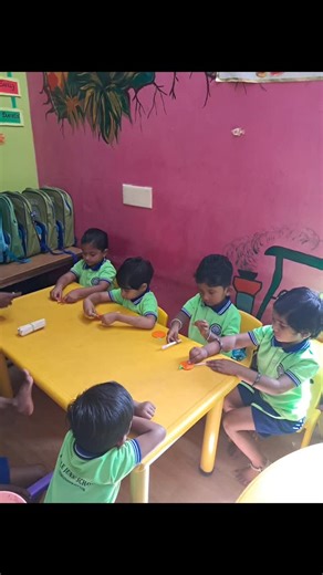 LITTLE JENNI PLAY SCHOOL on Instagram: "Orange colour day celebration 🍊🥕 #celebration #activities #kindergardenlearning #preschool #"