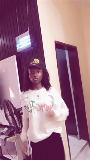 🖤🙂💕 #strut #dancechallenge #tiktok #fypシ゚viral #views