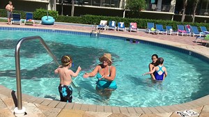 Who's hanging with us poolside this weekend? 💦 😎 #PhoenixCondos | Brett/Robinson Vacations