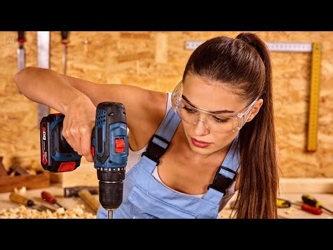 Brushless cordless drill