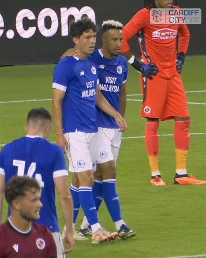 Another two pre-season goals for Callum Robinson! 💙 📺 Watch highlights from last night's victory over Reading on Cardiff City TV 👉 bit.ly/46wGPER #CityAsOne | Cardiff City Football Club