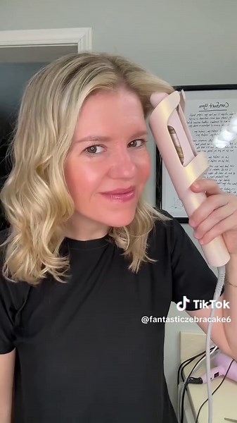Finally I can curl my hair without stressing! Easiest beauty hack ever!! @TYMO BEAUTY US #SuperBrandDayBFCM #tymobeauty #curlstymo #TYMOSBD #tymocurlpro