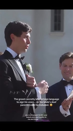 The groom secretly learned sign language to sign his vows 😭 he wanted the brides deaf parents to be included 🩷 #signlanguage #wedding #redditposts | Hilda Garcia