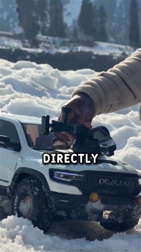 How Hollywood Fakes Car Commercials 😳